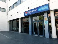 Travelodge Madrid Arturo Soria Hotels near Ciudad Lineal