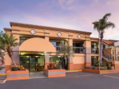 Travelodge by Wyndham Fort Myers North Hotels in Lee County