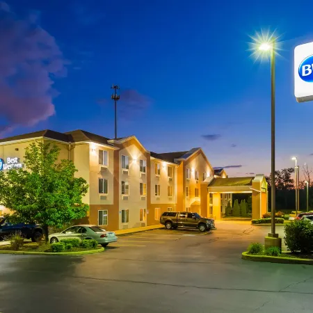 Best Western Penn-Ohio Inn  Suites Ξενοδοχεία στην πόλη Trumbull County