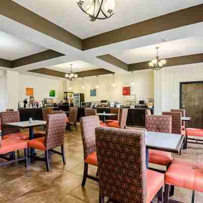 Comfort Inn & Suites Lawrence - University Area Dining/Meeting Rooms