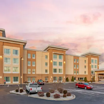 La Quinta Inn & Suites by Wyndham Paducah