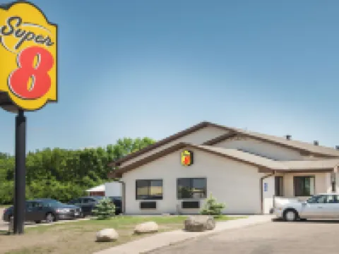 Super 8 by Wyndham Jamestown Hotels in Jamestown