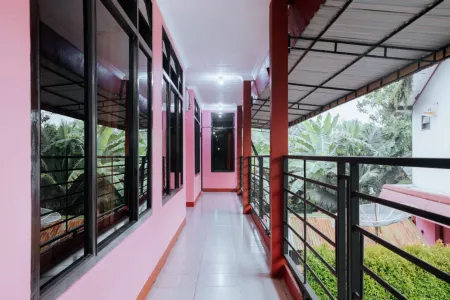 Hotel Cadaka Отели в г. Kebumen Regency