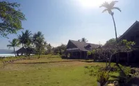 Seavibes, Beachfront Villa at Pelabuhan Ratu Sukabumi Hotel dekat Pantai Citepus
