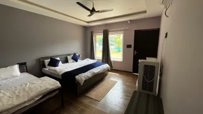 The Nines Resort Star Trekk Adventure Beach Camp Side 주변 호텔