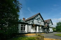 The Egerton Arms Hotels in Пекфортон
