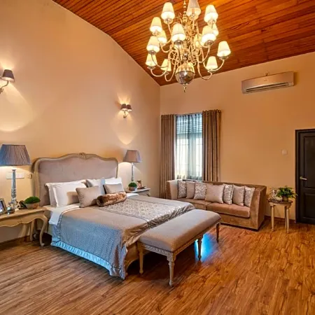 Clove Villa