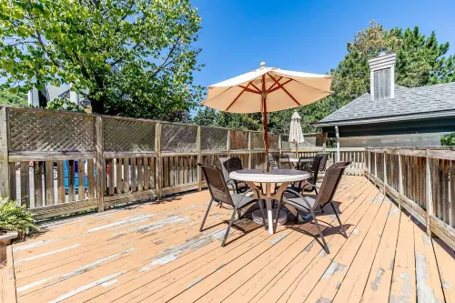 Slope-Side Studio Bliss: Ski-in/Ski-Out, Renovated at Blue, Hot Tub, Fast Wi-Fi