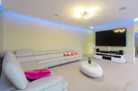 Luxury at Villa Cama - Your Dream Vacation Rental! Hotels in Općina Posedarje