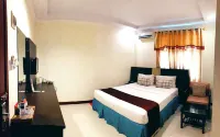 Sarison Hotel & Convention Hotels in Manggala