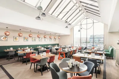 Holiday Inn Lincoln Hotels in 