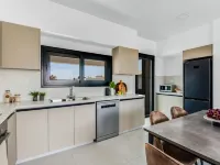 Sanders Elgio - Cute 2-Bdr Apt with Balcony - balcony