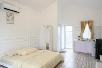 The Byan House Villa in Belitung Hotel di Air Saga