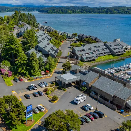 Embarcadero Resort