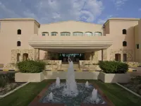 Mövenpick Kuwait Al Bidaa Hotel a 