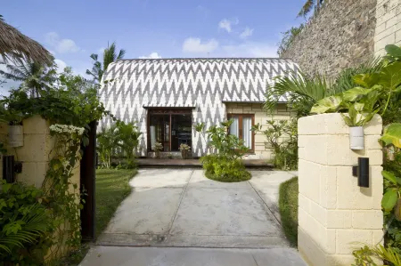 Villa Umbrella Lombok Отели рядом с достопримечательностью «Samara Lombok»