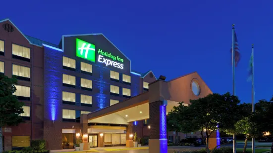 Holiday Inn Express Baltimore-BWI Airport West