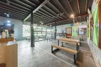 Urbanview Hotel Tropical Ketapang by RedDoorz Hôtels à : Payah Kumang