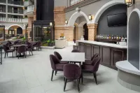 Embassy Suites by Hilton Orlando North - bar