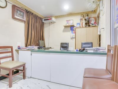 Front Desk M J Guest House Photo