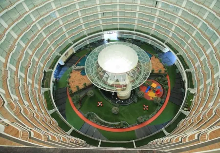 Rajhans Belliza , Hotel Apartment Units Отели в г. Сурат