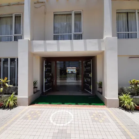 Empires Hotel