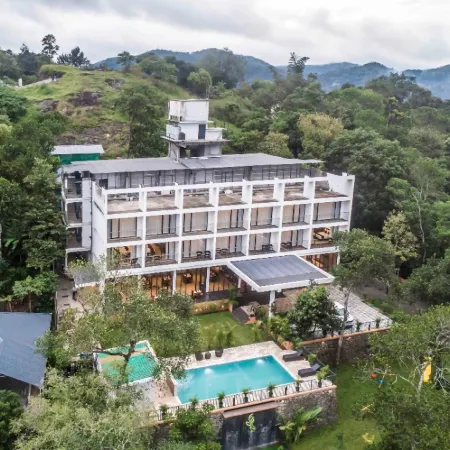 Wild Avenue Resort & Spa