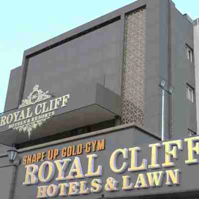 Royal Cliff Hotel & Resorts Hotel Exterior