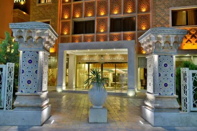Zandiyeh Hotel Hotels near Vakil Bazaar