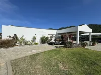 埃因斯馬塞爾海灘度假飯店領地 Art Of St Maarten附近的飯店