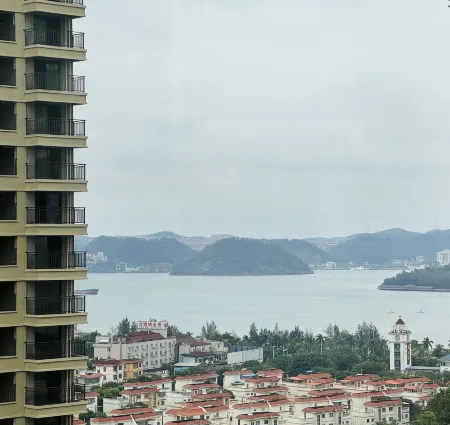 Shiqi She Xiaoshidai Apartment (Yongjun Road) Отели рядом с достопримечательностью «Port of Fangcheng (Gangqu 16th Road)»