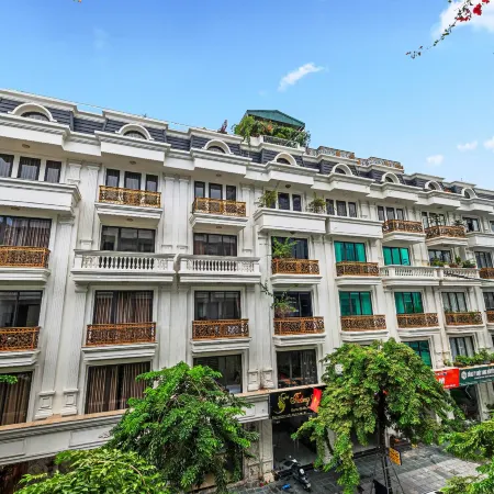 Harmony HaLong Hotel Отели рядом с достопримечательностью «Бухта Халонг»