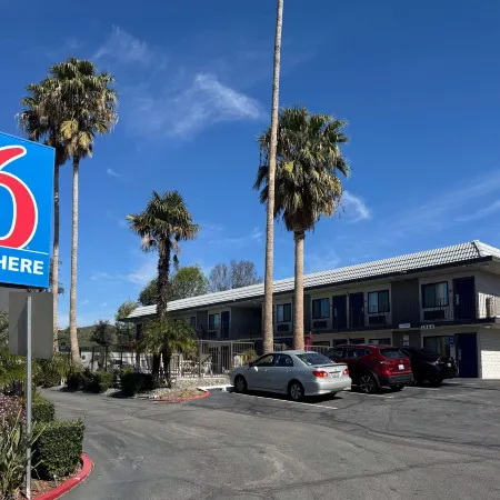 Motel 6 Simi Valley, CA