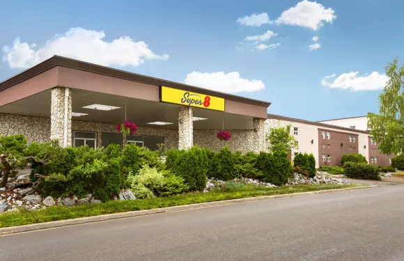 喬治王子温德姆速8酒店