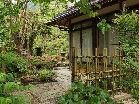 Shiotomi-so Отели рядом с достопримечательностью «Jobata Camping Ground»