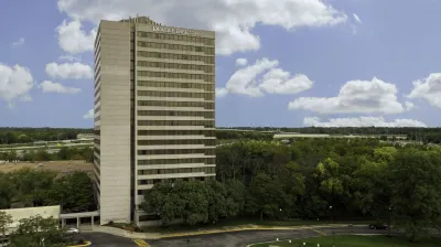 DoubleTree by Hilton Kansas City - Overland Park