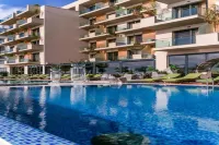 Pinea Hotel Resort & Spa - piscina
