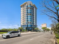 V-Hotel Da Nang Beach Hotel dekat Marble Moutain