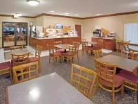 MUNCIE PLACE HOTEL & SUITES by IHG - breakfast