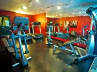 Country Inn & Suites by Radisson, Clinton, IA - Gym