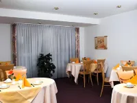 Invite Hotel Nürnberg City - breakfast
