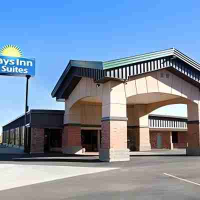 Days Inn & Suites by Wyndham Trinidad Hotel Exterior