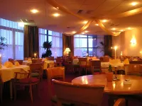 City Hotel Restaurant Stadskanaal - 4 звезды