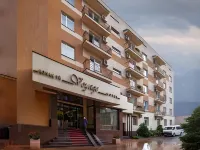 Voyage Hotels in der Nähe von Park der 28 Panfilowzy