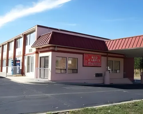 Red Carpet Inn  & Suites  Lima Hotels in Lima