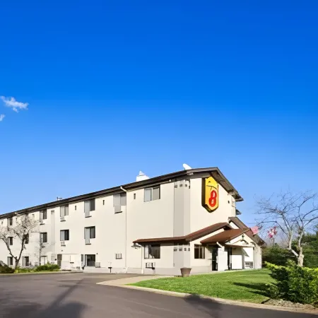 Super 8 by Wyndham Marietta