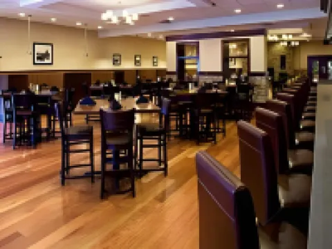 阿什維爾市中心福朋喜來登飯店