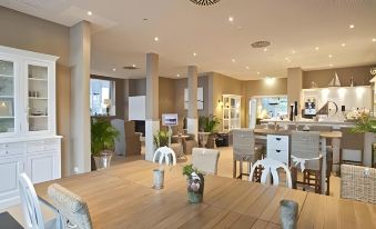 StrandHotel Seeblick, Ostseebad Heikendorf