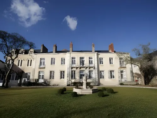 Hôtel Restaurants & Spa Perier du Bignon - parking