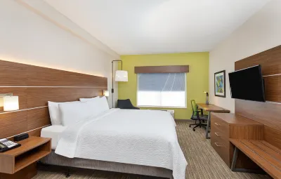 Holiday Inn Express & Suites Birmingham - Inverness 280 Hôtels à : Birmingham